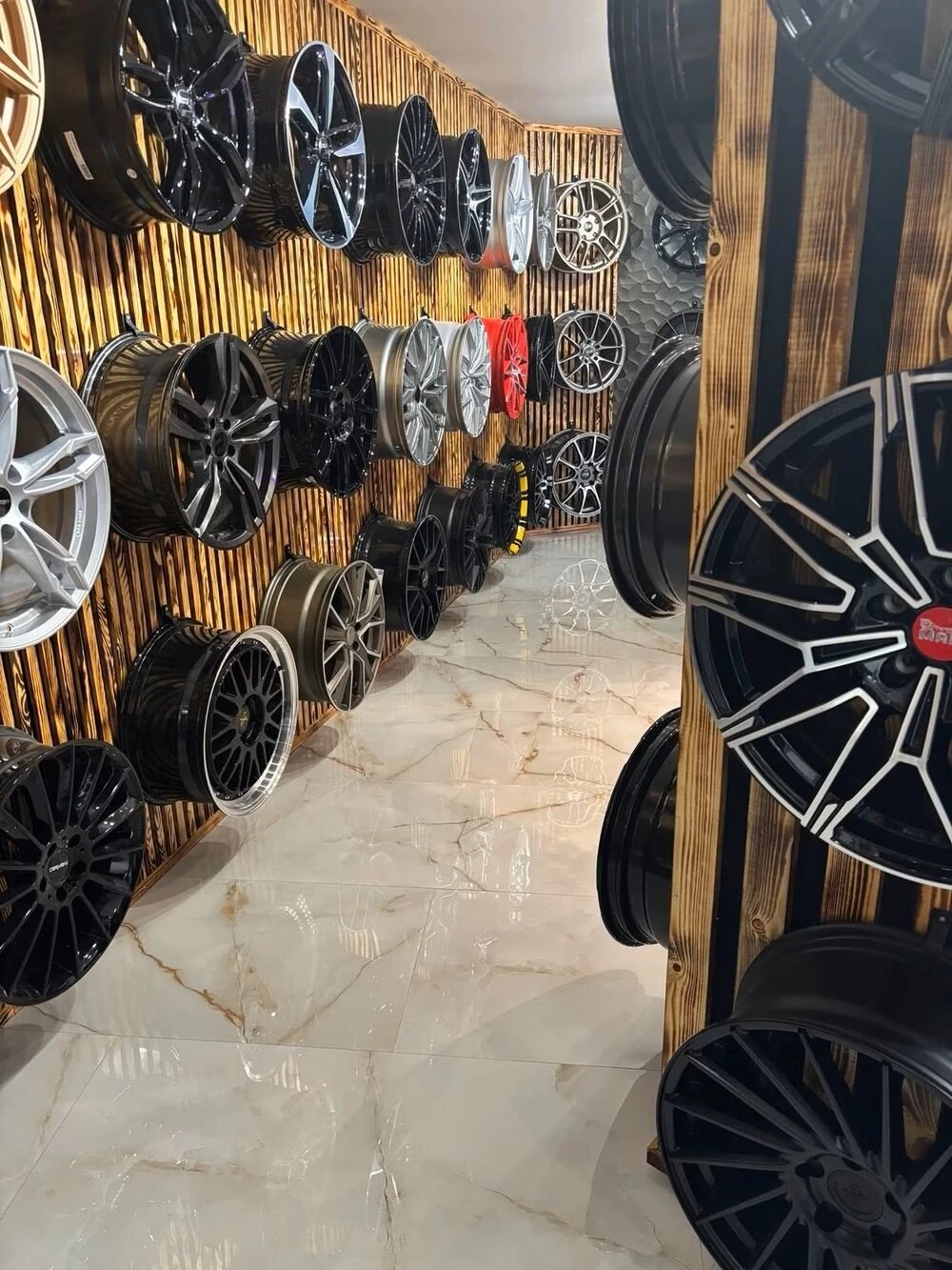 MB-Boxenstopp OZ Racing